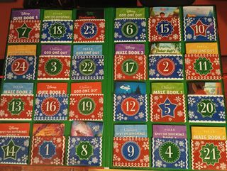 Disney Advent Calendario 2024 con 24 Libritos