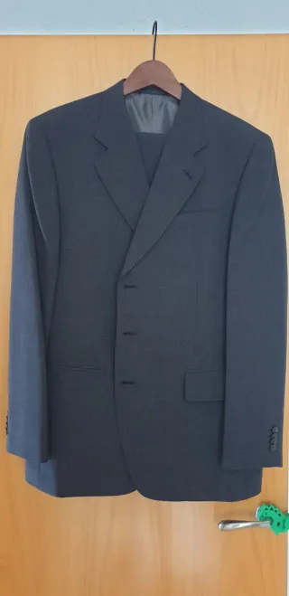 Traje de chaqueta gris hombre