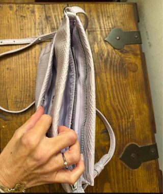 Borsetta a tracolla viola