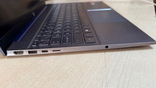 Portátil HP Pavilion Plata y Azul