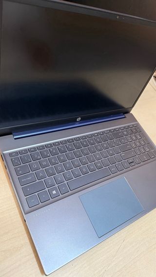 Portátil HP Pavilion Plata y Azul