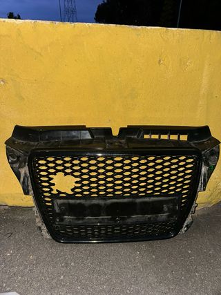 Parrilla Audi A3