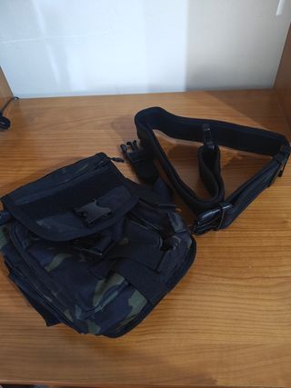 Borsello cosciale uomo mimetico