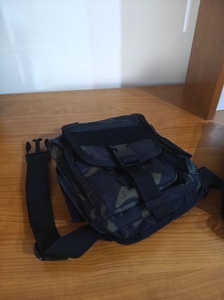 Borsello cosciale uomo mimetico