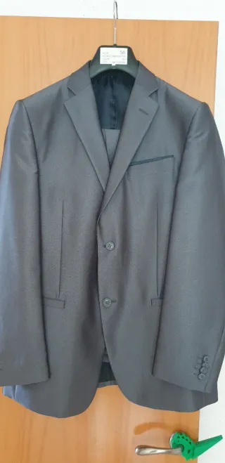 Traje de chaqueta gris perla