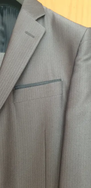 Traje de chaqueta gris perla