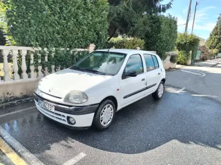 Renault Clio 1999