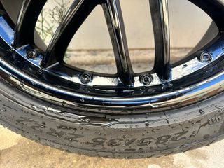 Llantas de 22 pulgadas con gomas