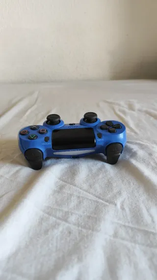 PS4 + MANDO + JUEGOS