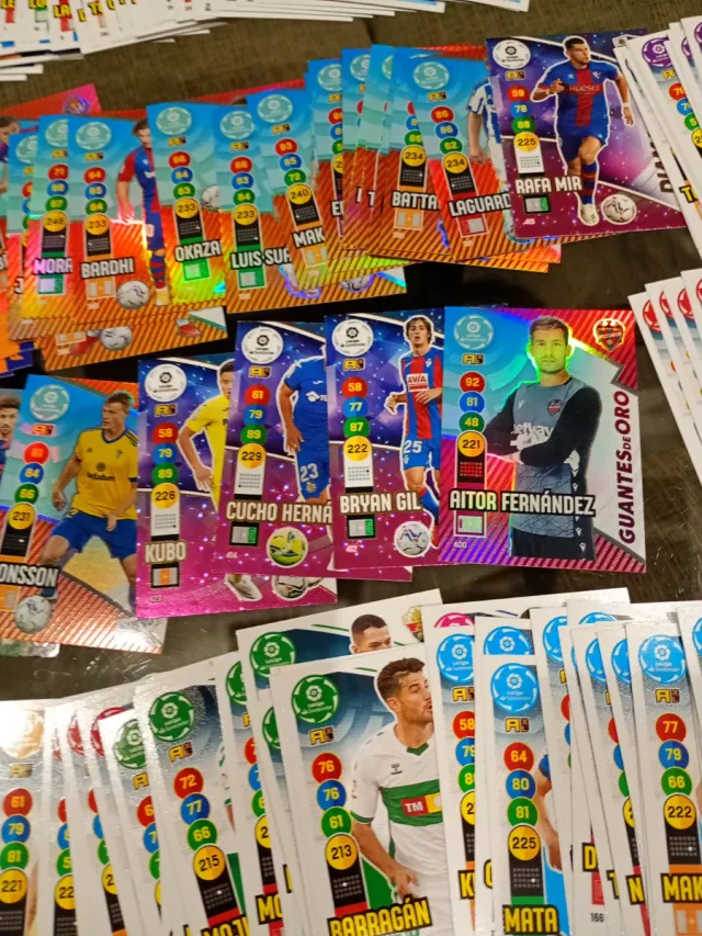 Lote 232 Cromos variados.Adrebalyn XL 20/21