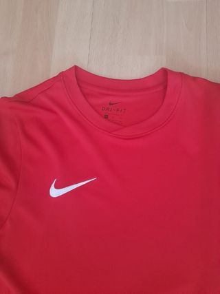 Camiseta Nike Dri-Fit Roja