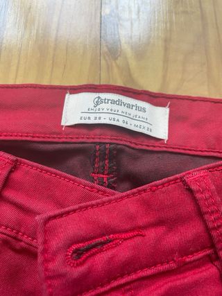 Pantalon vaquero talla 36 marca Stradivarius