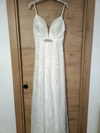 Vestido de Novia Encaje con Broche
