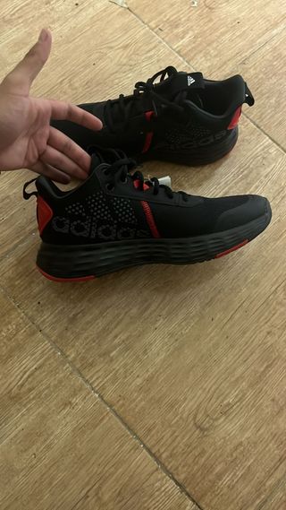 Tenis Adidas Nuevos Negros y Rojos
