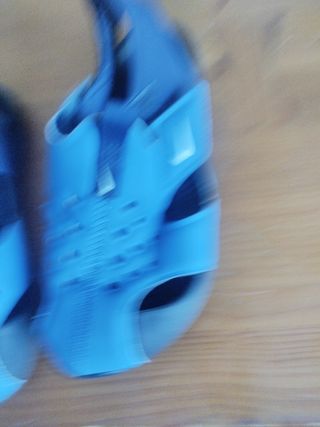 Sandalias Nike Niños Azul y Negro