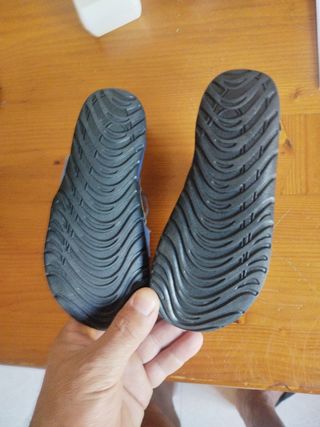 Sandalias Nike Niños Azul y Negro