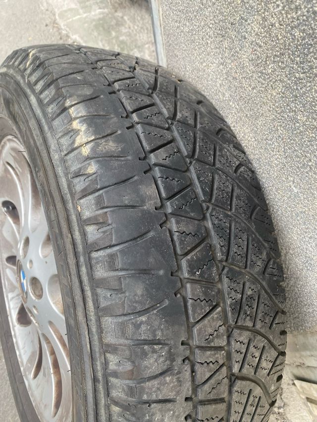 Neumáticos 235/65/17