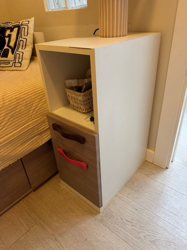 Mueble auxiliar madera