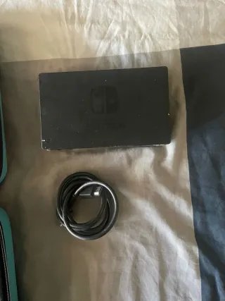 Nintendo Switch con accesorios (precio negociable)