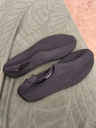 Escarpines/Zapatillas agua Talla 36-37