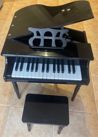 Piano de madera para niños
