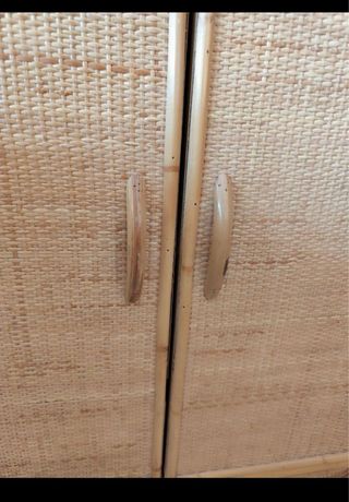 Cassettiera in vimini e legno