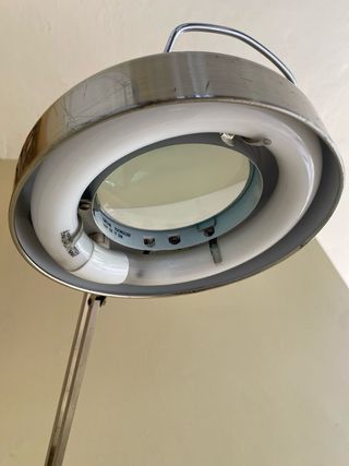 Flexo Lupa Escritorio Neon Metal