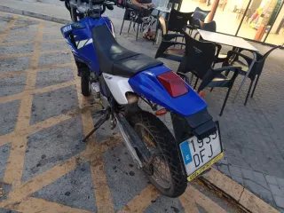 Yamaha DT 125 RE Azul Escape Arrow