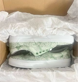 Talla 43 (28 cm.) Zapatillas de lona unisex VANS 