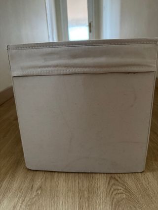 Caja de almacenaje Ikea beige. lo regalo! 