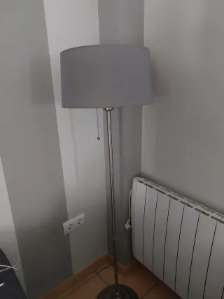 Lámpara de pie moderna