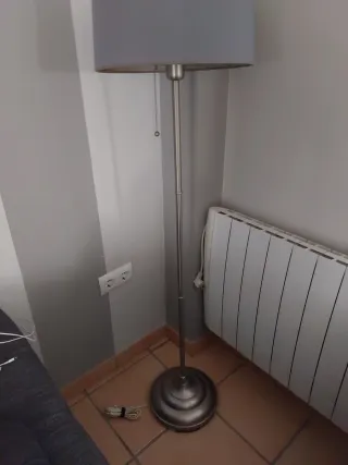 Lámpara de pie moderna
