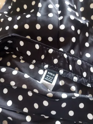 Falda midi lunares negros y blancos