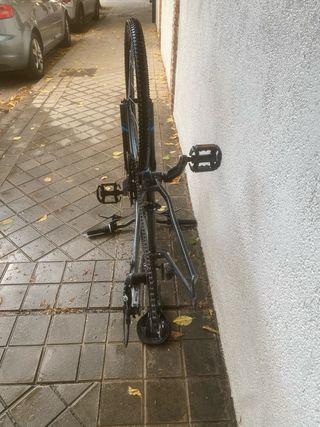 Bicicleta Rockrider Azul y Negra