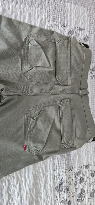 Pantalón Levis Verde Oliva