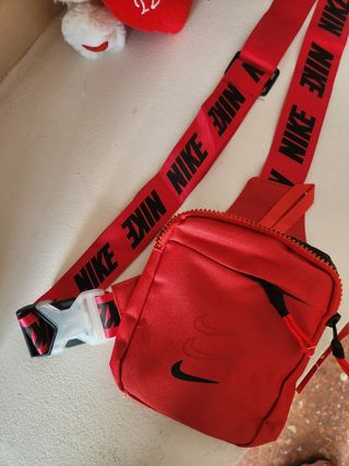 Riñonera Nike Roja