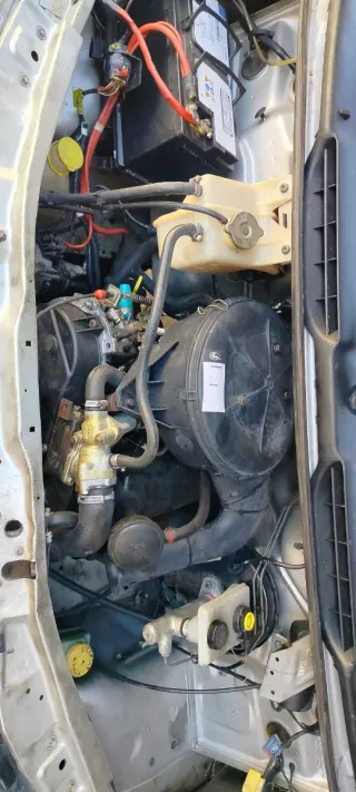 Ford Transit 2.5 Diesel 80 cv 6 plazas 