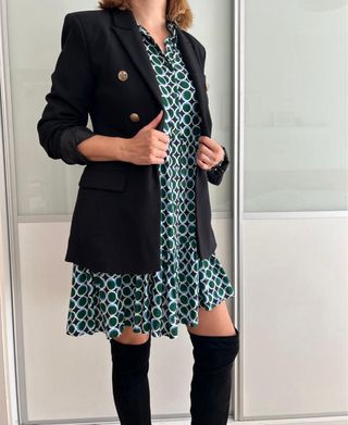 Vestido corto estampado geométrico