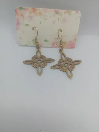 Pendientes Nudo de Brujas Acero Dorado