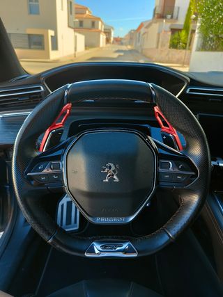 Peugeot 508 GT BlueHDI 180 S&S EAT8
Equipado compl