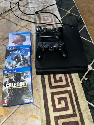 PS4 Slim 1TB Negra + 3 Juegos Precio Negociable 
