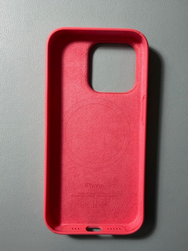 Funda iPhone 15 Pro Apple Roja