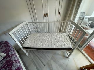 Cuna bebé blanca con colchón