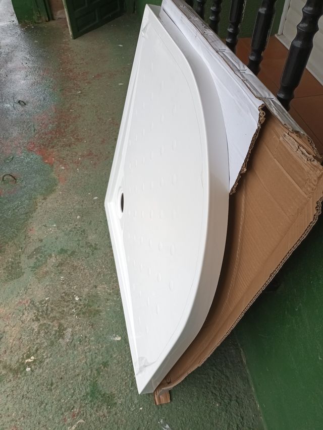 Plato de ducha 90x90 semicircular nuevo a estrenar