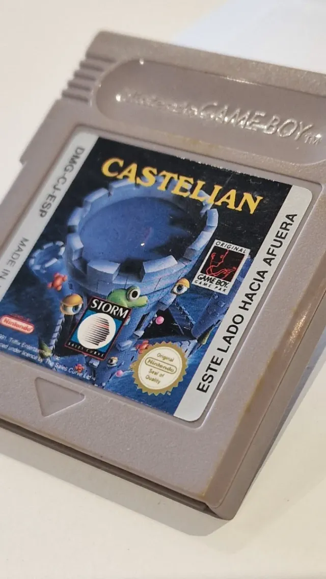 CASTELIAN GAMEBOY