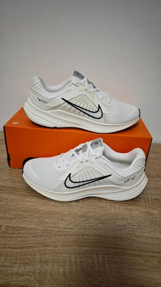 Sneakers Nike Quest 5 Donna Taglia 38.5 Nuove