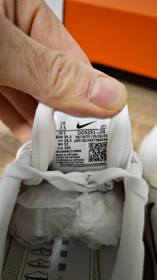 Sneakers Nike Quest 5 Donna Taglia 38.5 Nuove