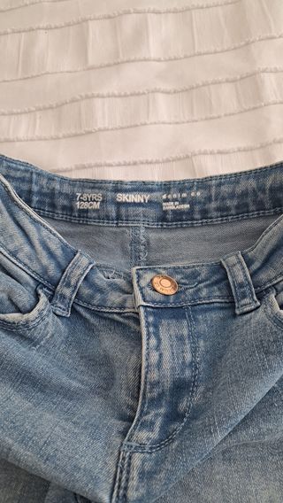 Pantalones vaqueros niña