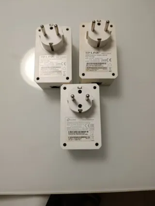PLC TP-Link (3 unidades) lo