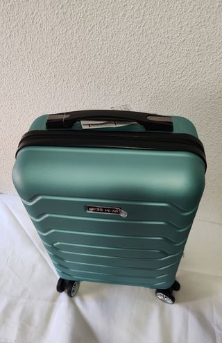 Maleta cabina 8kg + neceser.
